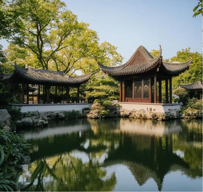 四方区雨珍餐饮有限公司