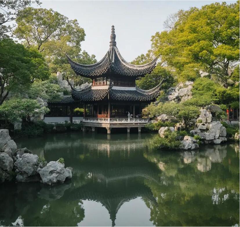 四方区雨珍餐饮有限公司